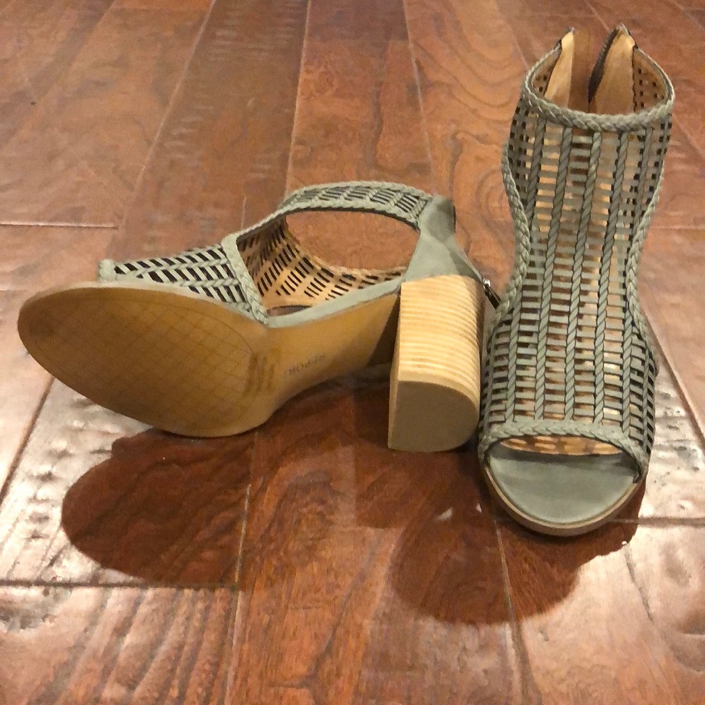 Report shoes - Picture 2 of 2